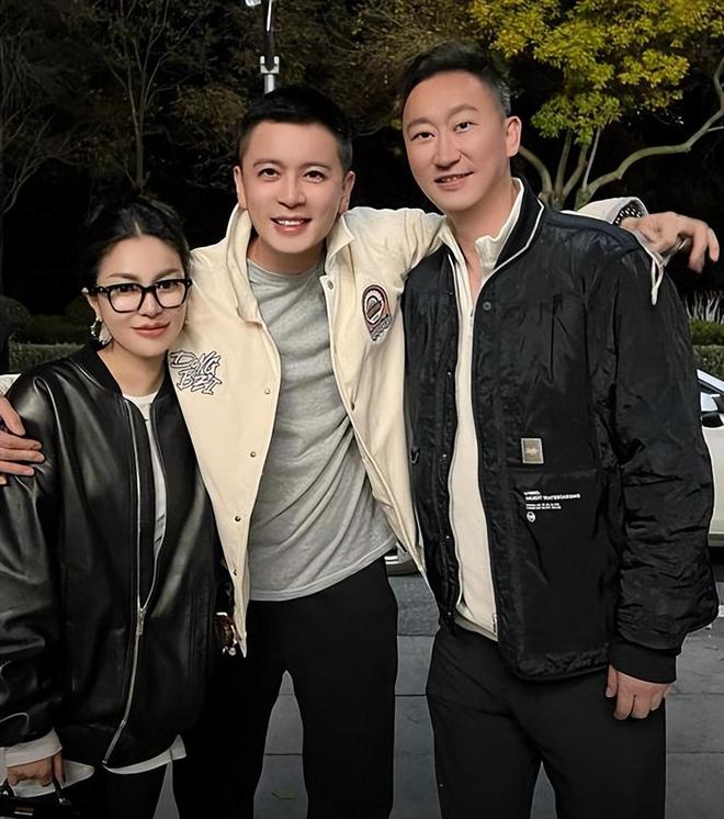 00万后离婚还当女儿面给小三献吻冰球突破CBA教练出轨找老婆要4(图11)