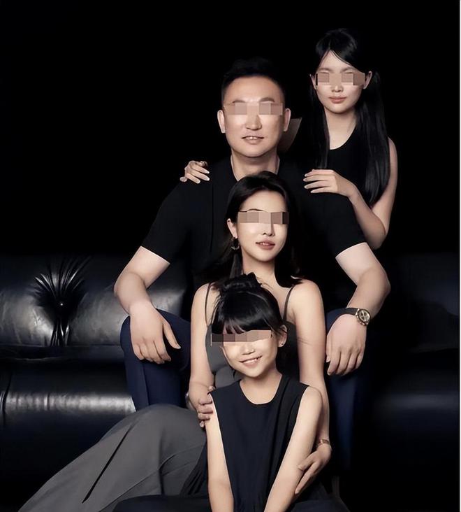 00万后离婚还当女儿面给小三献吻冰球突破CBA教练出轨找老婆要4(图12)