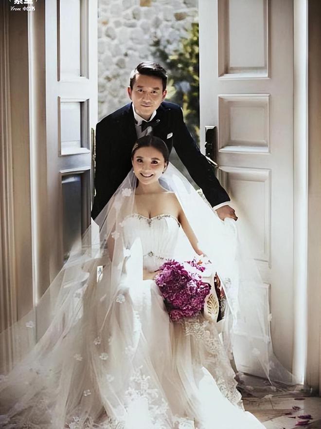 00万后离婚还当女儿面给小三献吻冰球突破CBA教练出轨找老婆要4(图9)