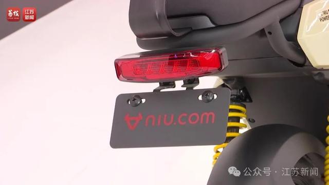 用！小牛最新回应：将承担50%升级费用冰球突破豪华版因2G退网致车辆无法使(图1)